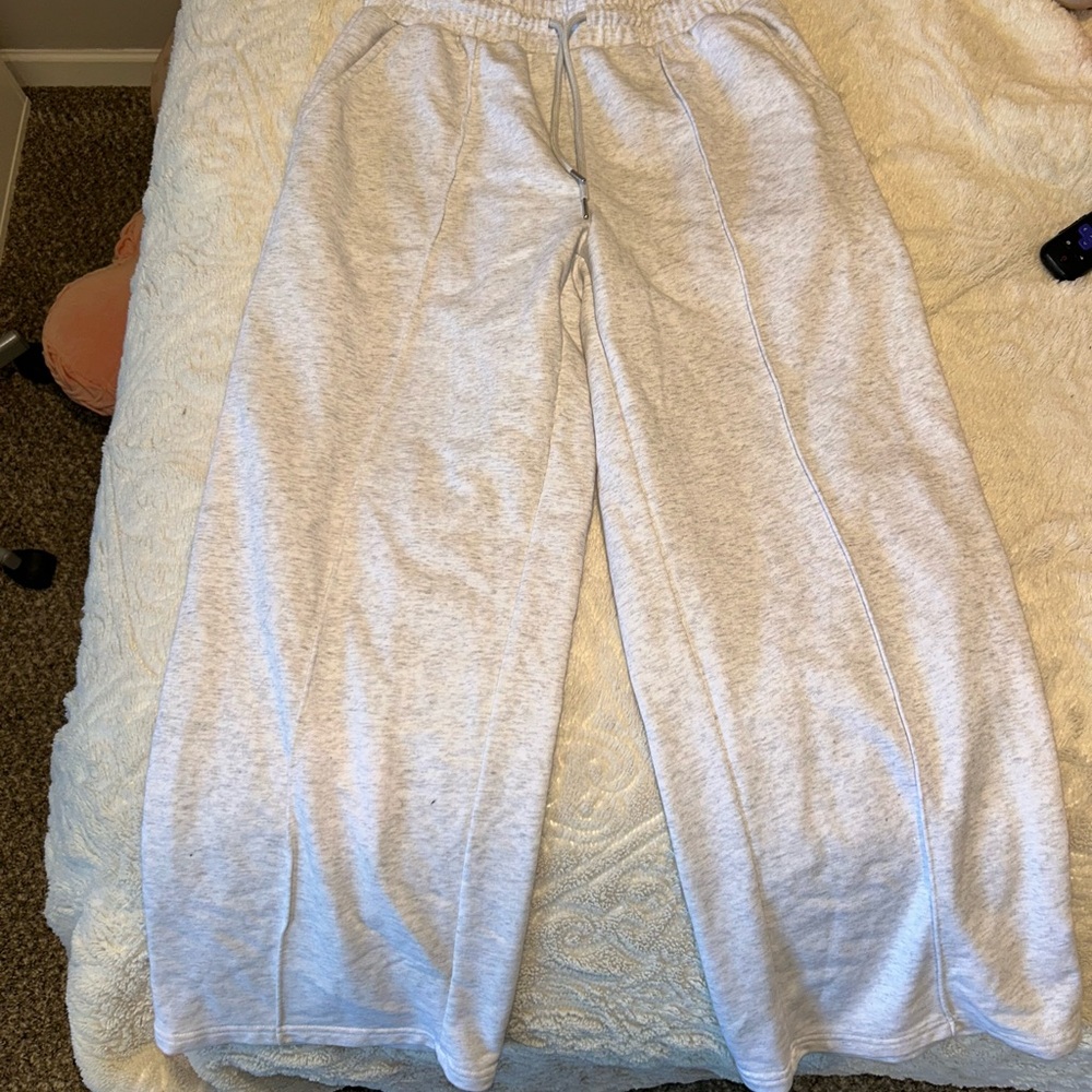 Women’s light Gray Sweatpant